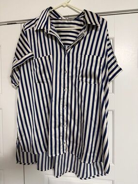 entro Navy and White Vertical Stripe Button-Down Shirt